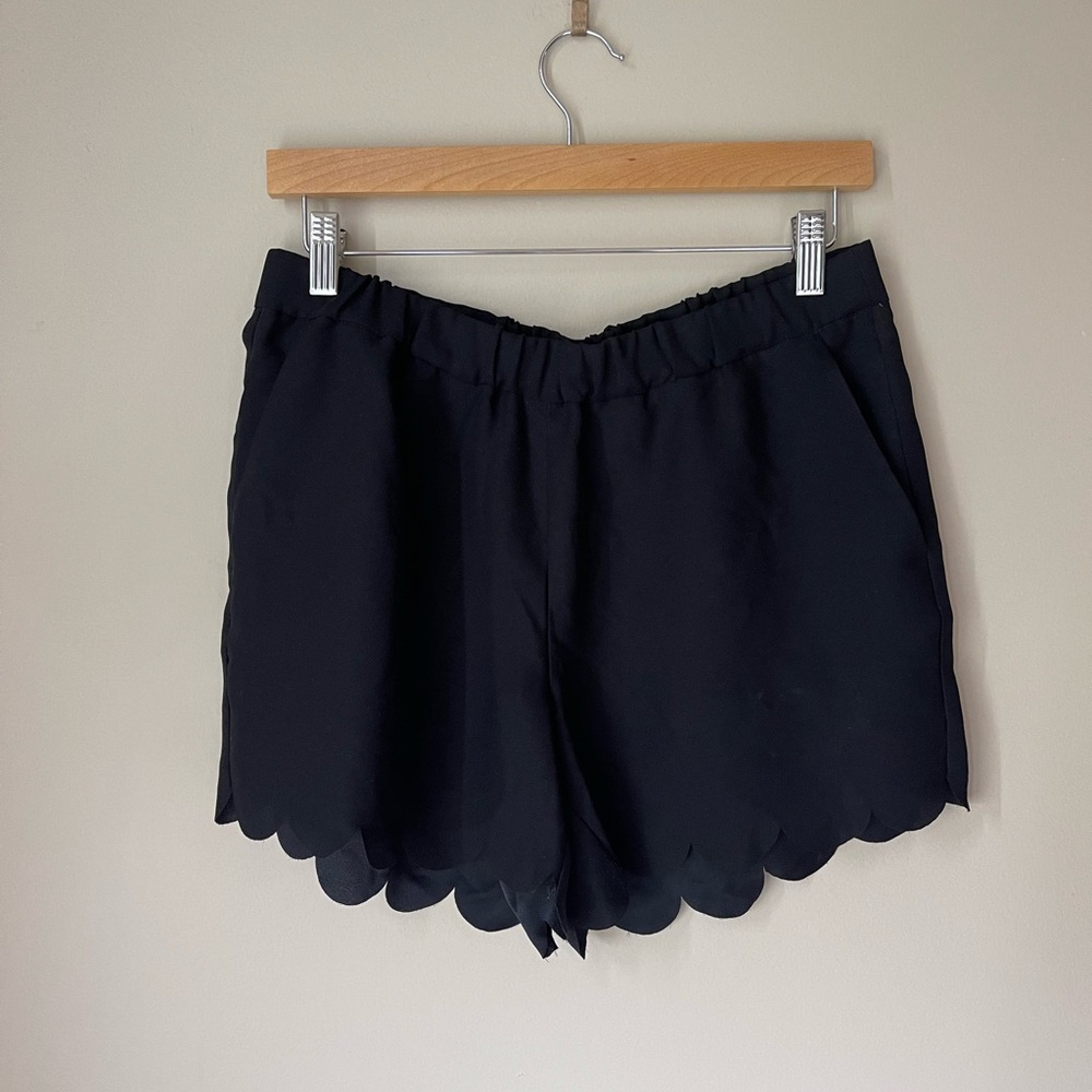 Madewell Black Scallop Edge Shorts size M